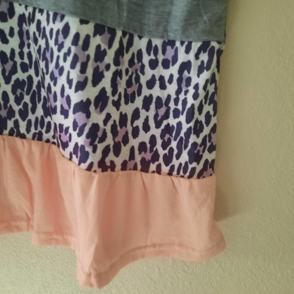 NWOT Multicolored Cheeta Top Size L *BOGO* - Picture 3 of 7